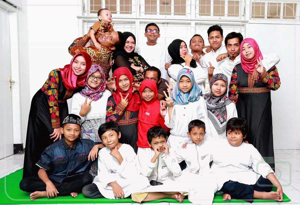 fashion movement in photo studio